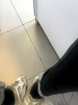 Snapshot of kamo012000 chatting on 10/11/25, 07:40 kamo012000 online show from 10/11/25, 07:40