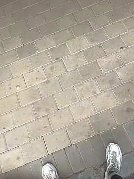 Snapshot of kamo012000 chatting on 11/14/25, 09:52 kamo012000 online show from 11/14/25, 09:52