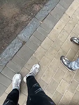 Snapshot of kamo012000 chatting on 12/01/25, 01:38 kamo012000 online show from 12/01/25, 01:38