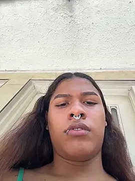 cam11 07 online show from 04/12/26, 06:35