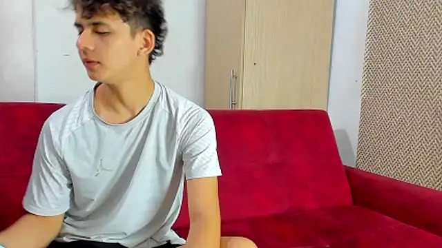 willy sexxx18 online show from 04/29/26, 08:26