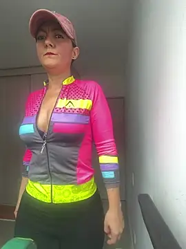 Snapshot of Tinymilf_ chatting on 06/27/26, 02:34 Tinymilf online show from 06/27/26, 02:34