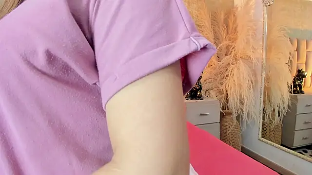 cloesummerr  online show from 01/16/26, 01:15