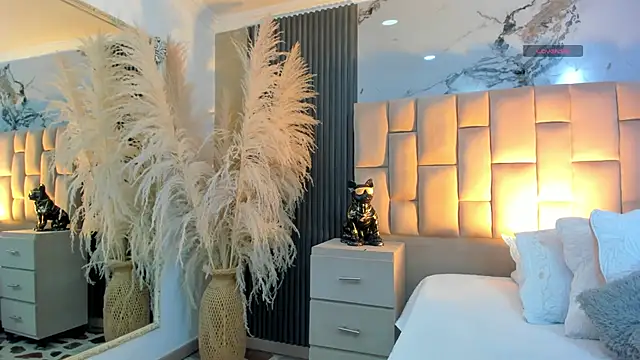 cloesummerr  online show from 02/03/26, 12:54