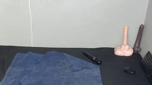 TrishahXo online show from 02/24/26, 02:20