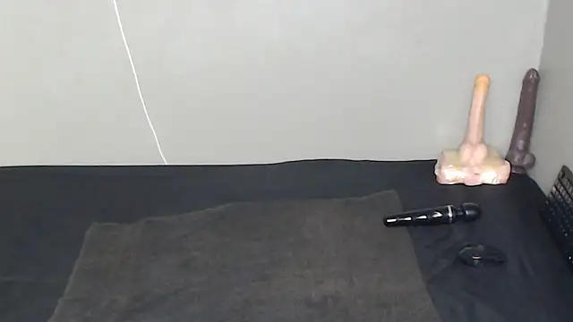 TrishahXo online show from 03/23/26, 06:34