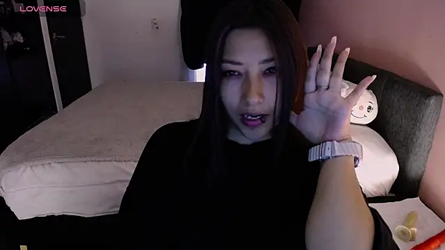 Snapshot of Mia_1120 chatting on 05/01/26, 04:00 Mia 1120 online show from 05/01/26, 04:00