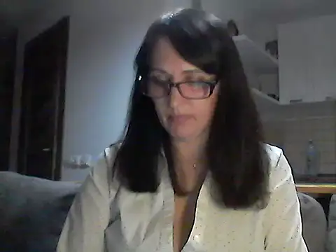Snapshot of Elena48324 chatting on 05/07/26, 06:02 Elena48324 online show from 05/07/26, 06:02