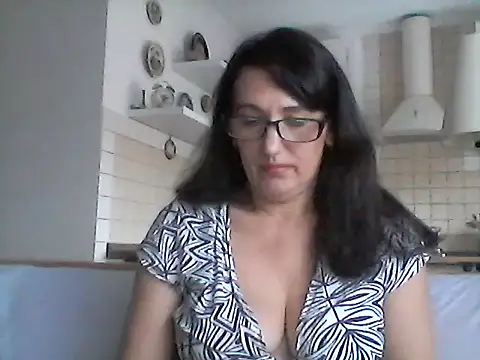 Snapshot of Elena48324 chatting on 07/10/26, 11:35 Elena48324 online show from 07/10/26, 11:35