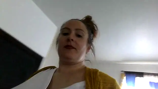 Snapshot of HarmonyRayWishes chatting on 10/30/25, 03:35 HarmonyRayWishes online show from 10/30/25, 03:35