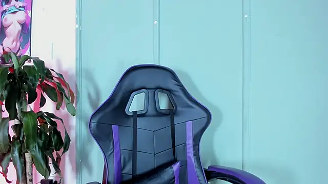 Zafiro  Brown online show from 09/27/25, 12:21