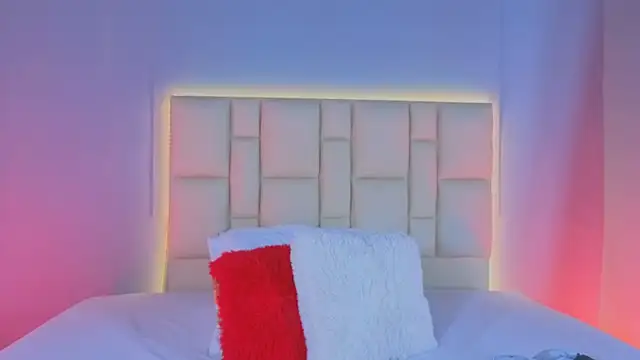 Zafiro  Brown online show from 12/01/25, 12:21