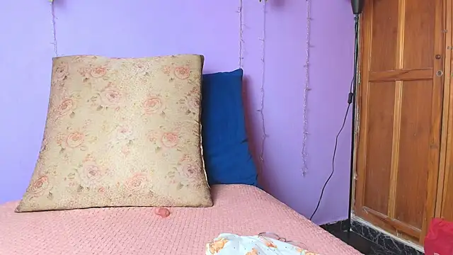 Dafne Mel online show from 11/11/25, 12:27