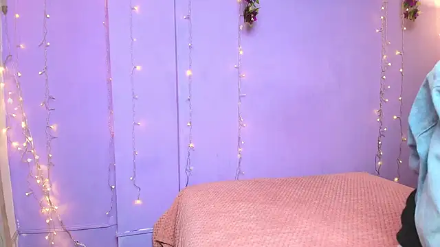 Dafne Mel online show from 11/13/25, 12:37