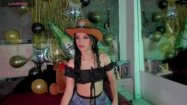 Viiolettlopez online show from 10/02/25, 12:56