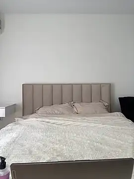 AmandaStoun online show from 04/15/26, 09:38