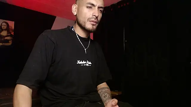 malek xarx  online show from 10/24/25, 02:08