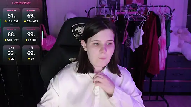 AmyVibess online show from 07/17/26, 06:02