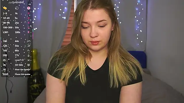 CuteSharloti online show from 04/12/26, 05:07