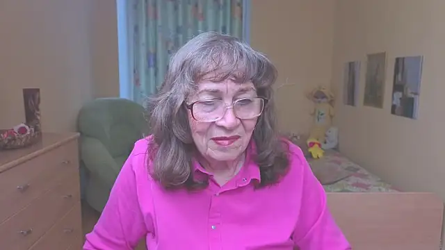 Betty Brick online show from 05/14/26, 03:41