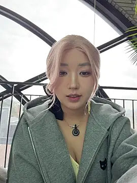 winter11 online show from 04/06/26, 04:46