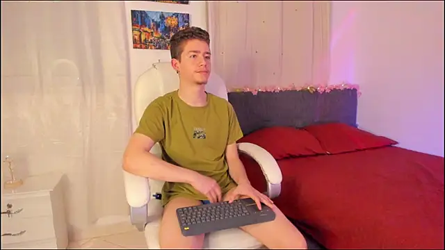 ThiagooJames online show from 10/16/25, 03:51