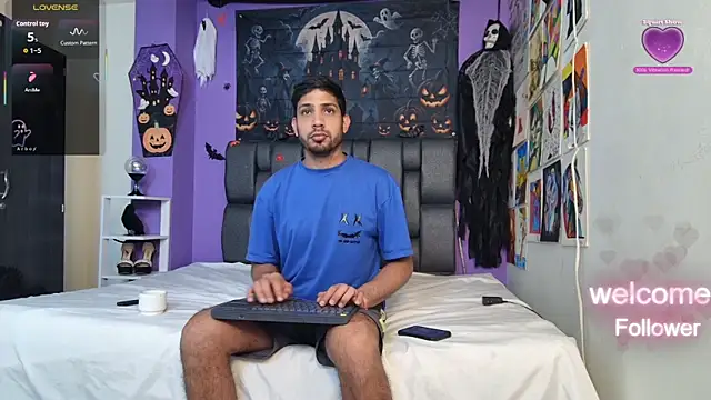 ashtoncooperr online show from 10/27/25, 07:07