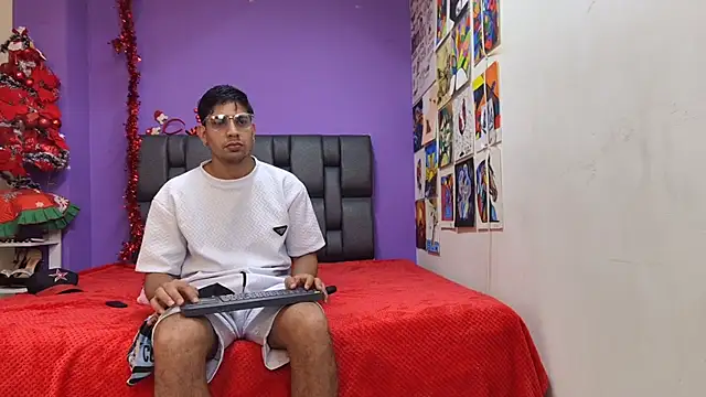 ashtoncooperr online show from 11/22/25, 12:09