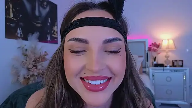 Snapshot of LexiMuse chatting on 11/01/25, 02:02 LexiMuse online show from 11/01/25, 02:02