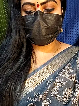 honey-flower online show from 09/15/25, 12:05