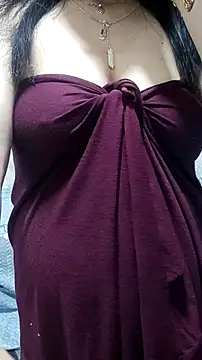 Snapshot of linakhalifa chatting on 04/17/26, 11:52 linakhalifa online show from 04/17/26, 11:52