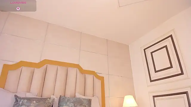 MaddieParker online show from 11/14/25, 07:56