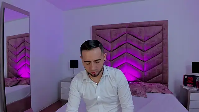 Snapshot of Lushian_ chatting on 07/04/26, 04:35 Lushian online show from 07/04/26, 04:35