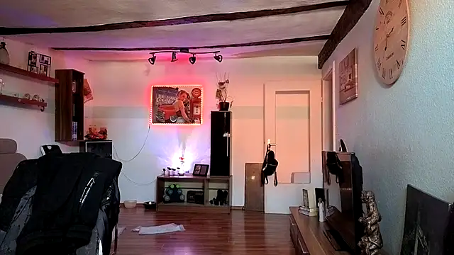 Seductively4 20 online show from 07/11/26, 12:19