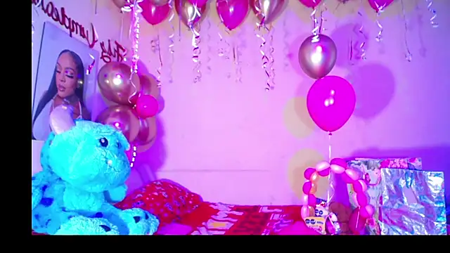 pink 7777 online show from 11/08/25, 04:29