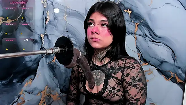 Emily Evo online show from 11/05/25, 07:36