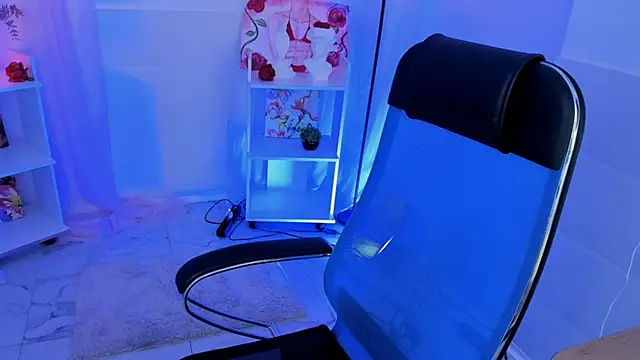 AvaDaviis online show from 11/05/25, 03:12