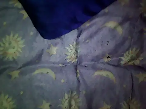 20cmloiro online show from 10/10/25, 05:39