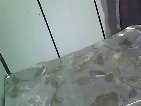 20cmloiro online show from 11/02/25, 04:15