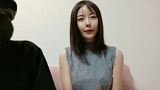 Snapshot of hinata_chan3 chatting on 10/20/25, 07:31 hinata chan3 online show from 10/20/25, 07:31