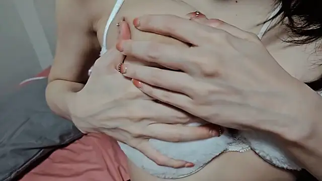 Snapshot of hinata_chan3 chatting on 01/11/26, 11:59 hinata chan3 online show from 01/11/26, 11:59