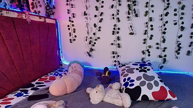 collins Daph online show from 09/27/25, 03:06