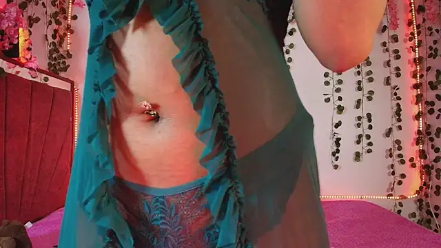 collins Daph online show from 10/23/25, 03:11