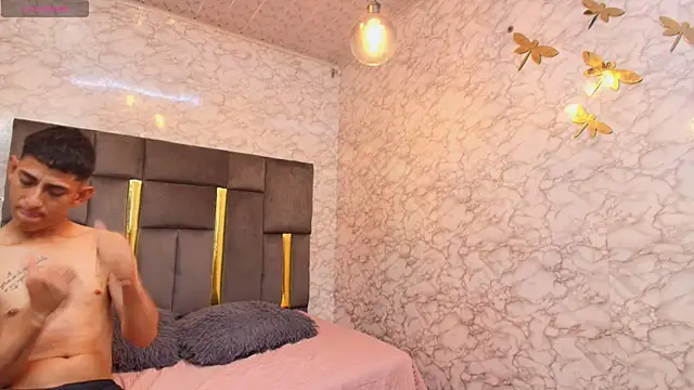 Liam and Barbie online show from 10/16/25, 04:13