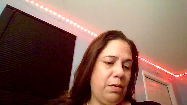 PrettyKittyMia online show from 01/08/26, 05:21