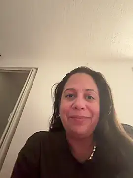 PrettyKittyMia online show from 04/16/26, 10:05