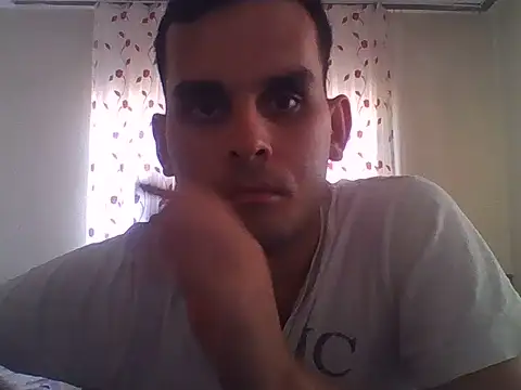 Snapshot of photo3995 chatting on 07/17/26, 11:50 photo3995 online show from 07/17/26, 11:50