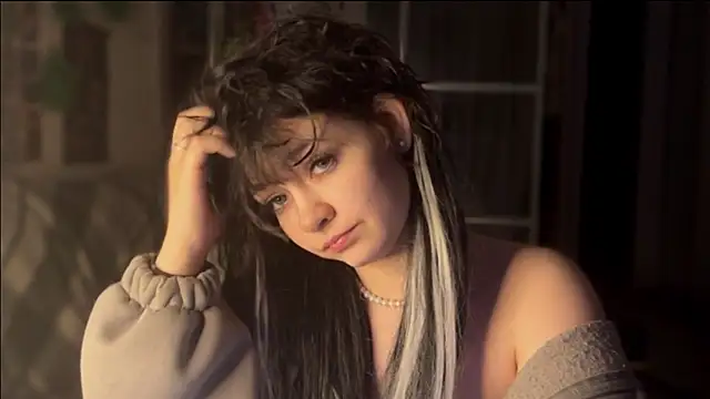 nikoli naw online show from 02/17/26, 08:37