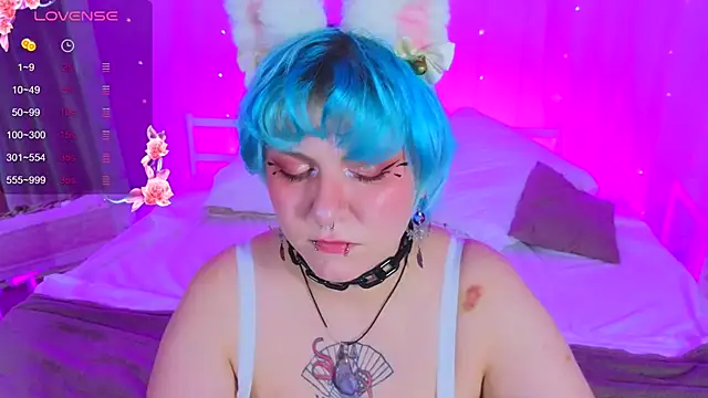 bluelunaray online show from 09/12/25, 10:59