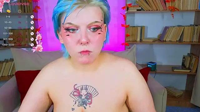 bluelunaray online show from 09/28/25, 10:42